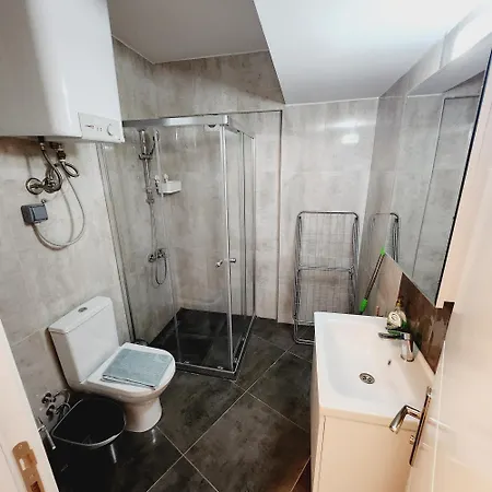 Park - Zagidas Apartman Trikomo
